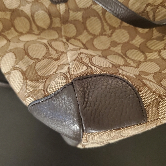 Brown Coach Signature Logo Purse - Picture 4 of 5